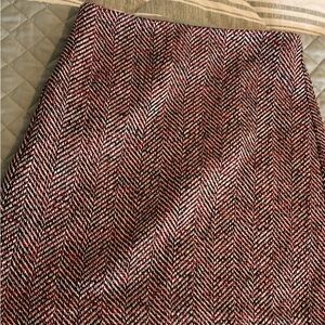 Elegant Herringbone Skirt - Red and Black